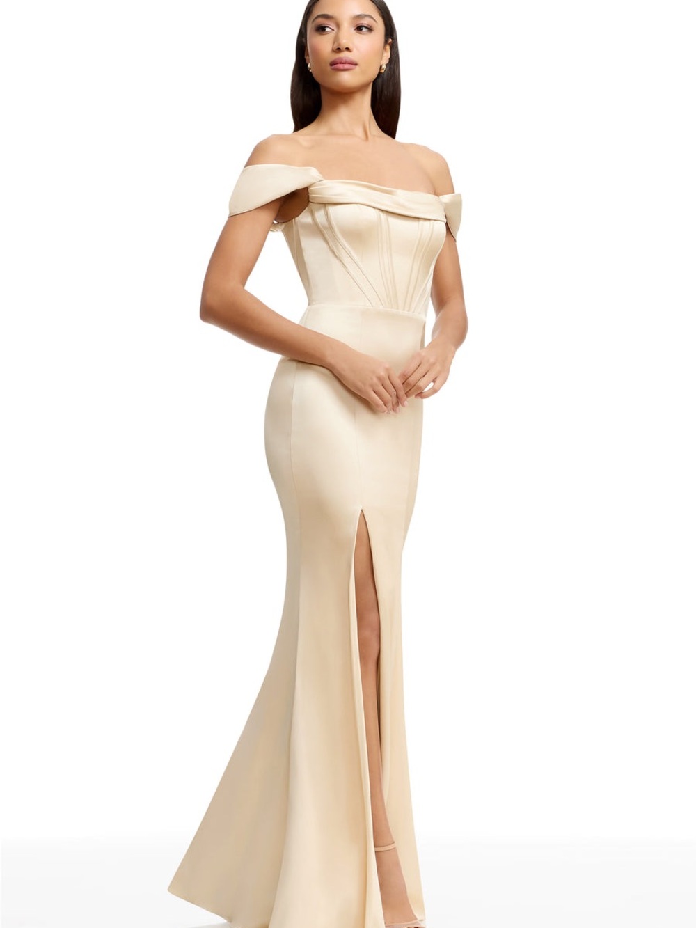 Melania Gown
DRESS THE POPULATION